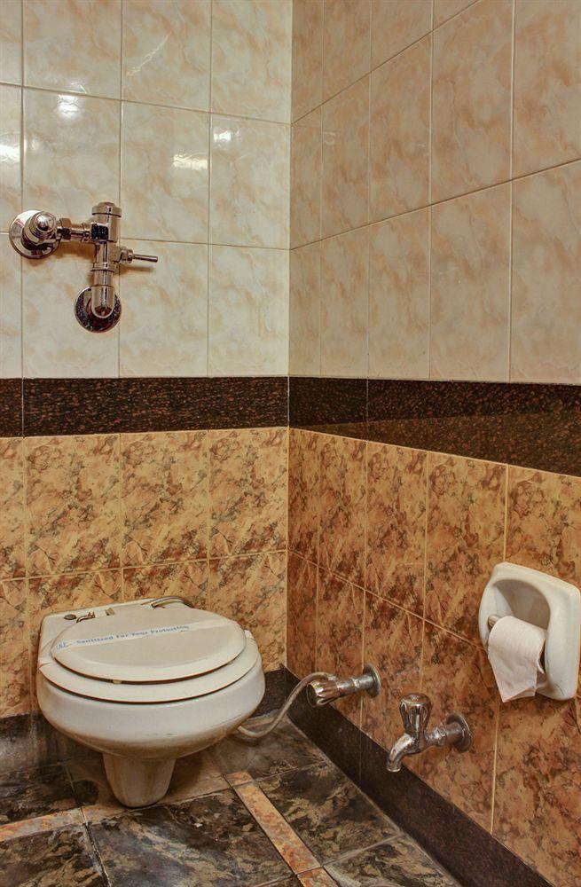 Hotel Pradeep Varanasi Exterior foto